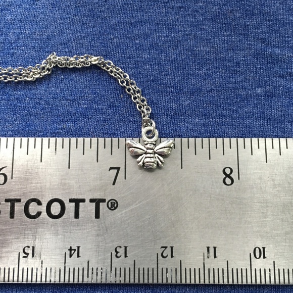 🐝 Dainty Bee Necklace Tibetan Silver 🐝 4for$20 - Picture 2 of 4